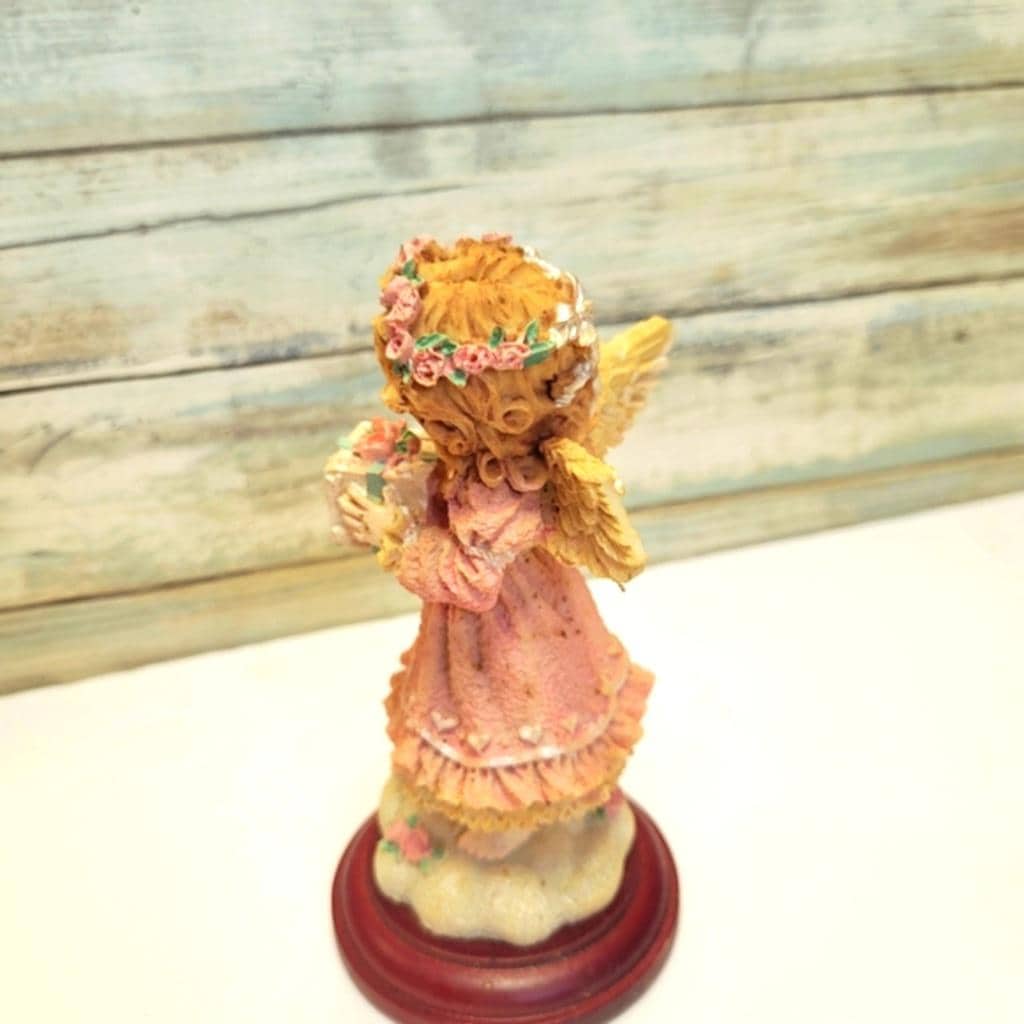 House of Lloyds 'The Giving Angel' Figurine