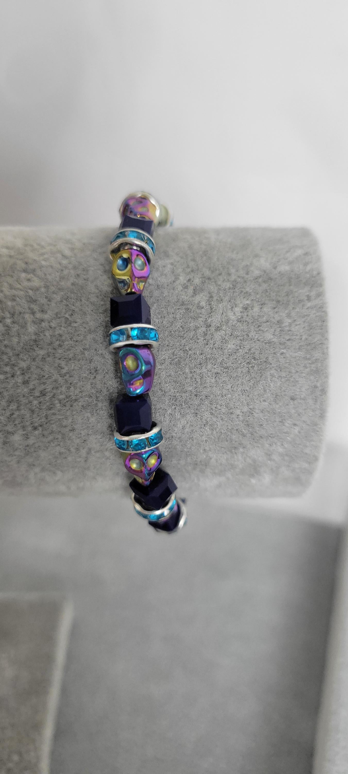 Hand crafted Halloween iridescent skull beaded bracelet