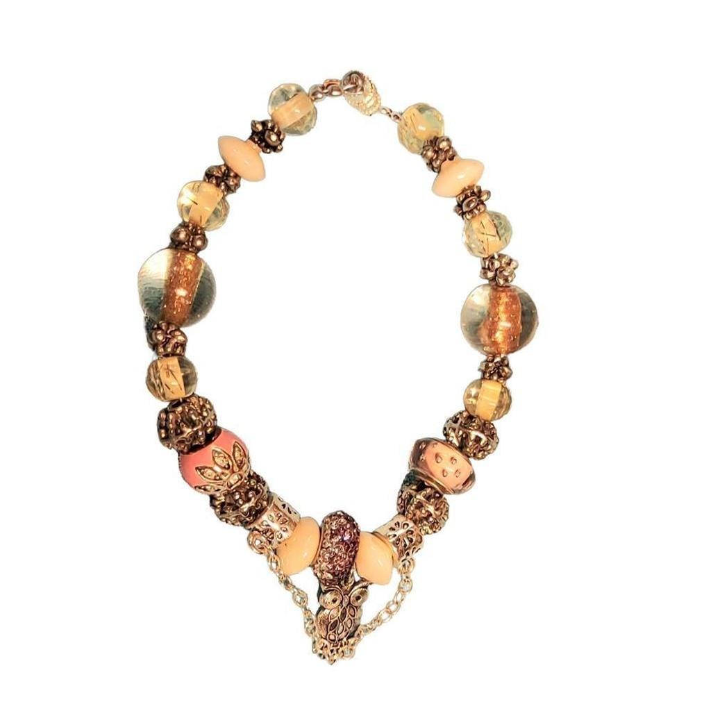 Hand Crafted Beaded bracelet 8 1/2"