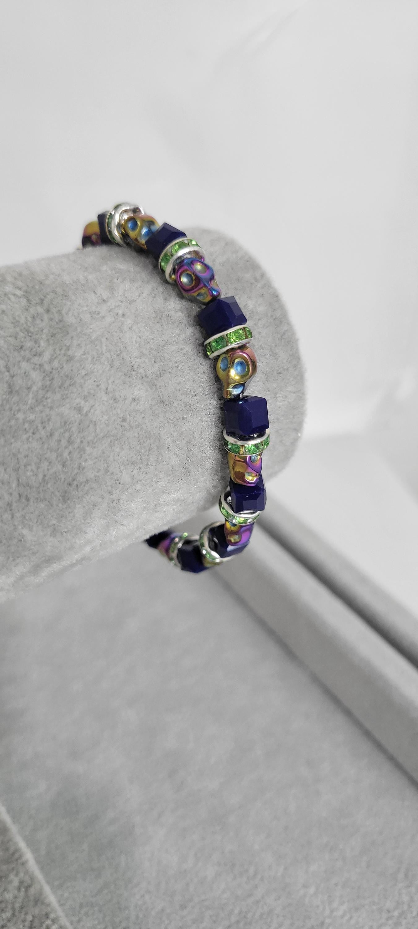 Hand crafted Halloween iridescent skull beaded bracelet