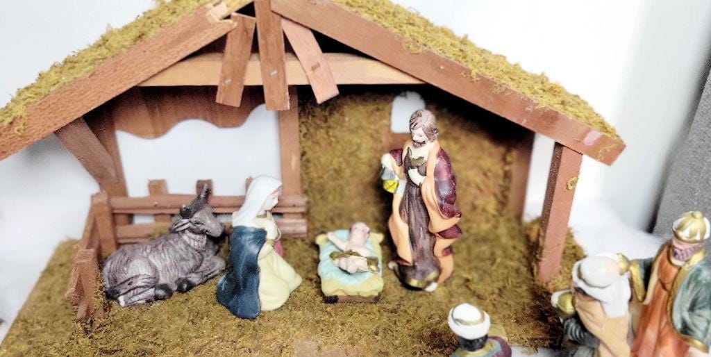 Vintage Brighten the Season 14 piece Nativity set