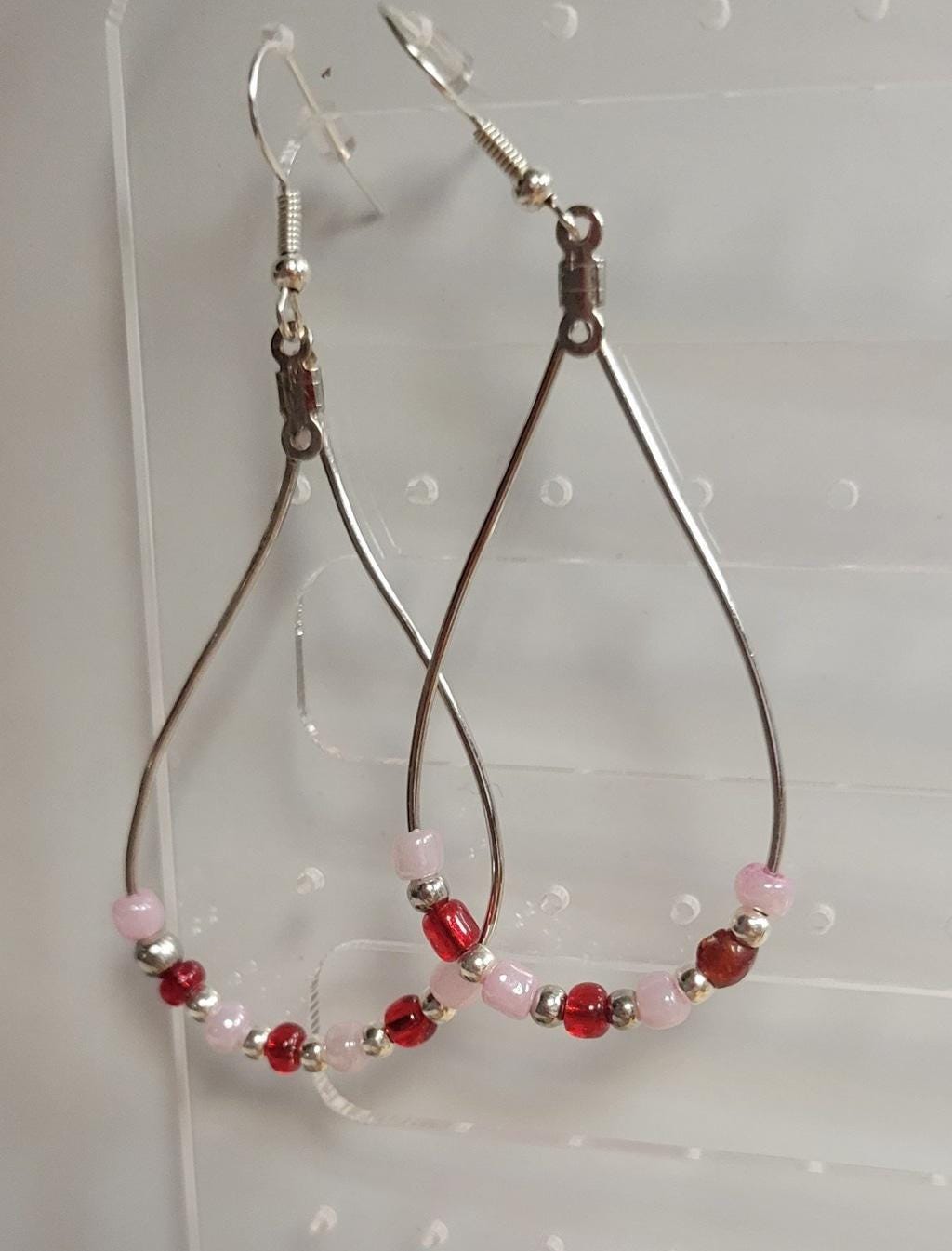 Red & pink beaded pierced drop earrings