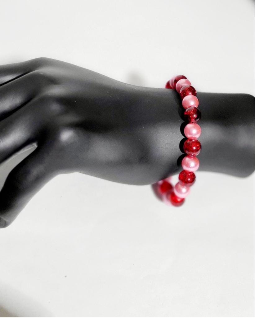Cherry red & pearlescent pink stretchy glass beaded bracelet handcrafted