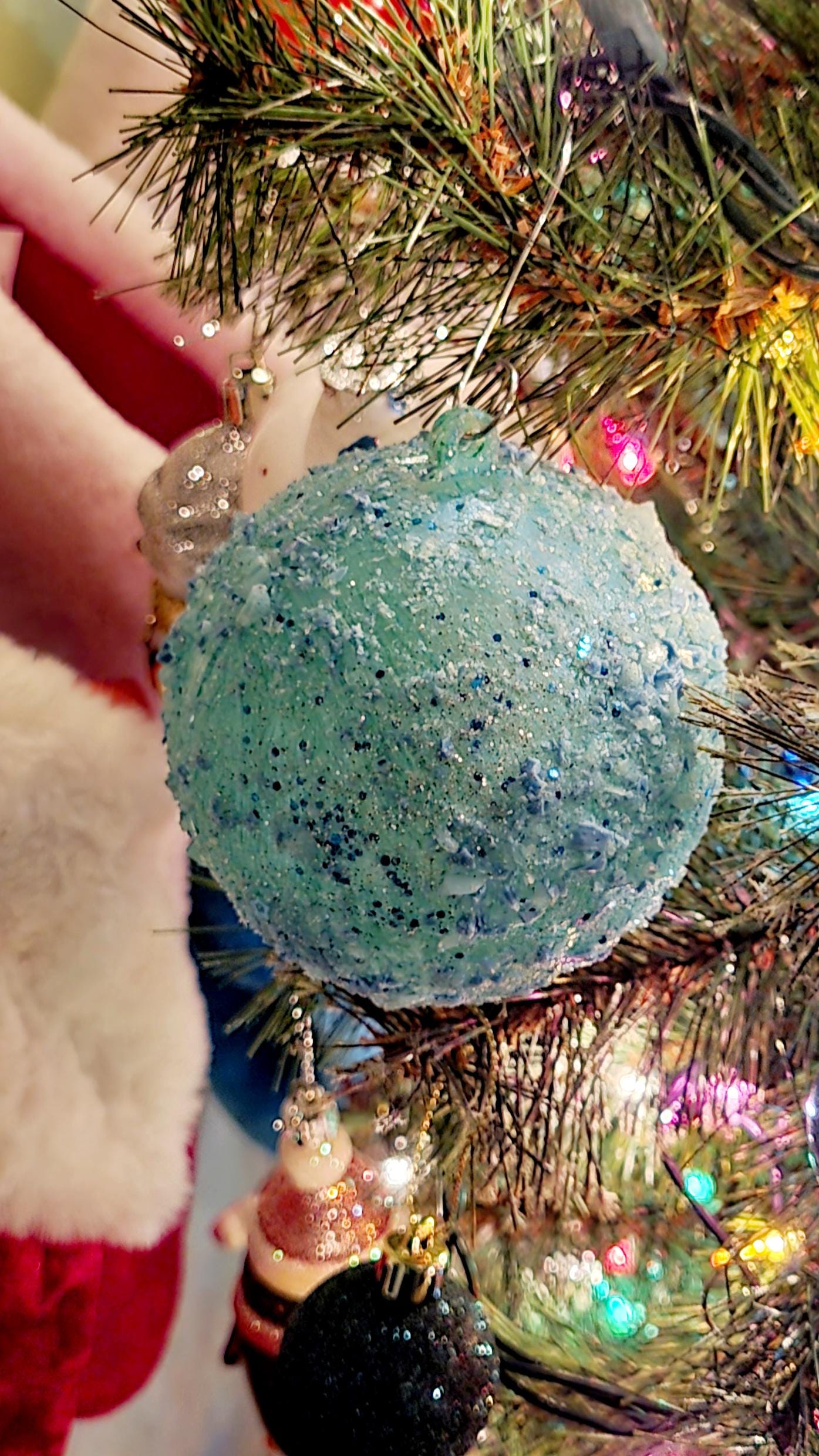 Shattered glass shatterproof ball ornaments with bells