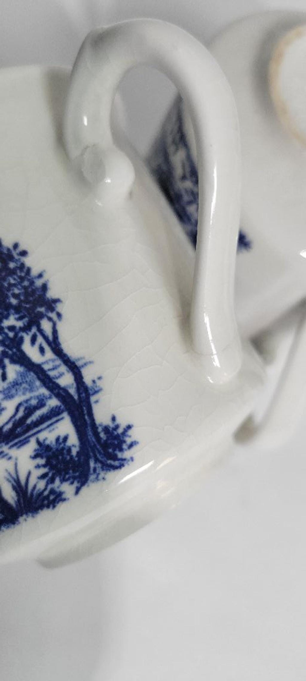 Vintage Set of 4 Blue and White Pastoral Chinoisere Tea Cups, Made in England