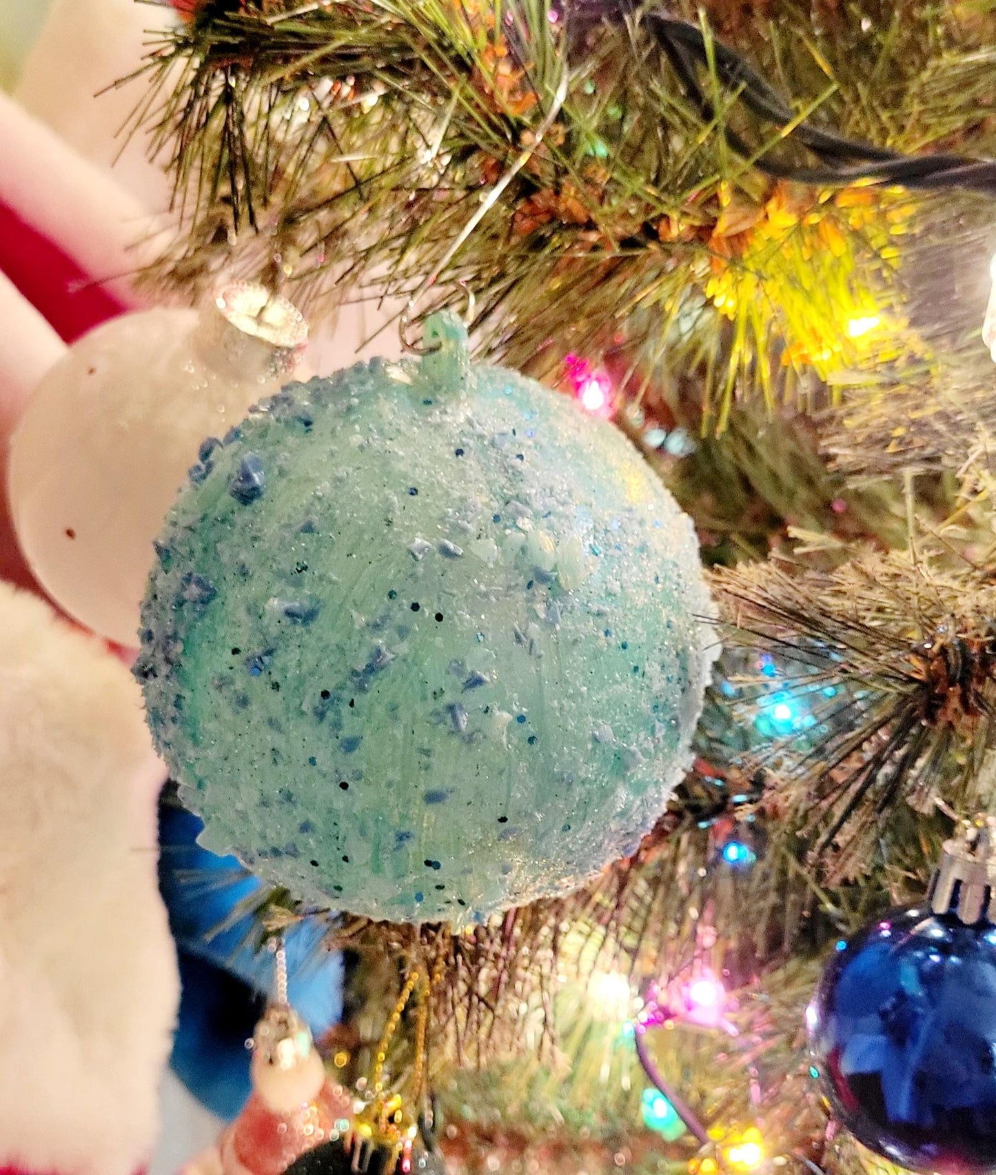 Shattered glass shatterproof ball ornaments with bells