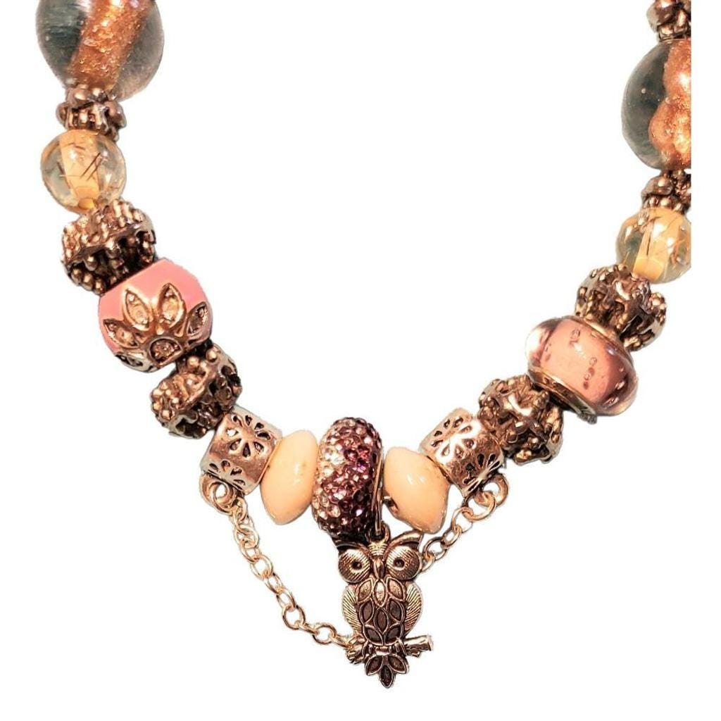 Hand Crafted Beaded bracelet 8 1/2"