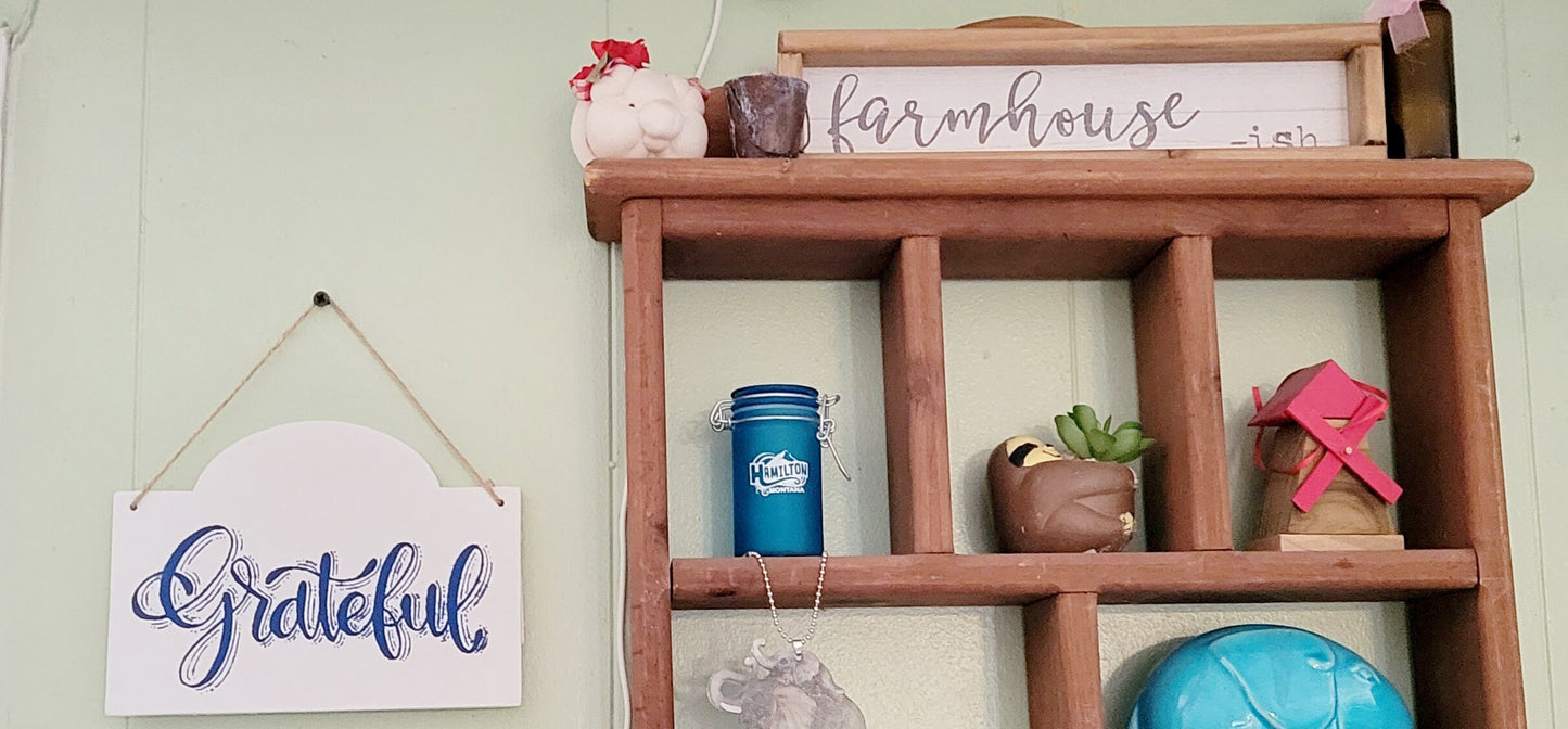 Grateful handpainted wood hanging wall art 6x8"