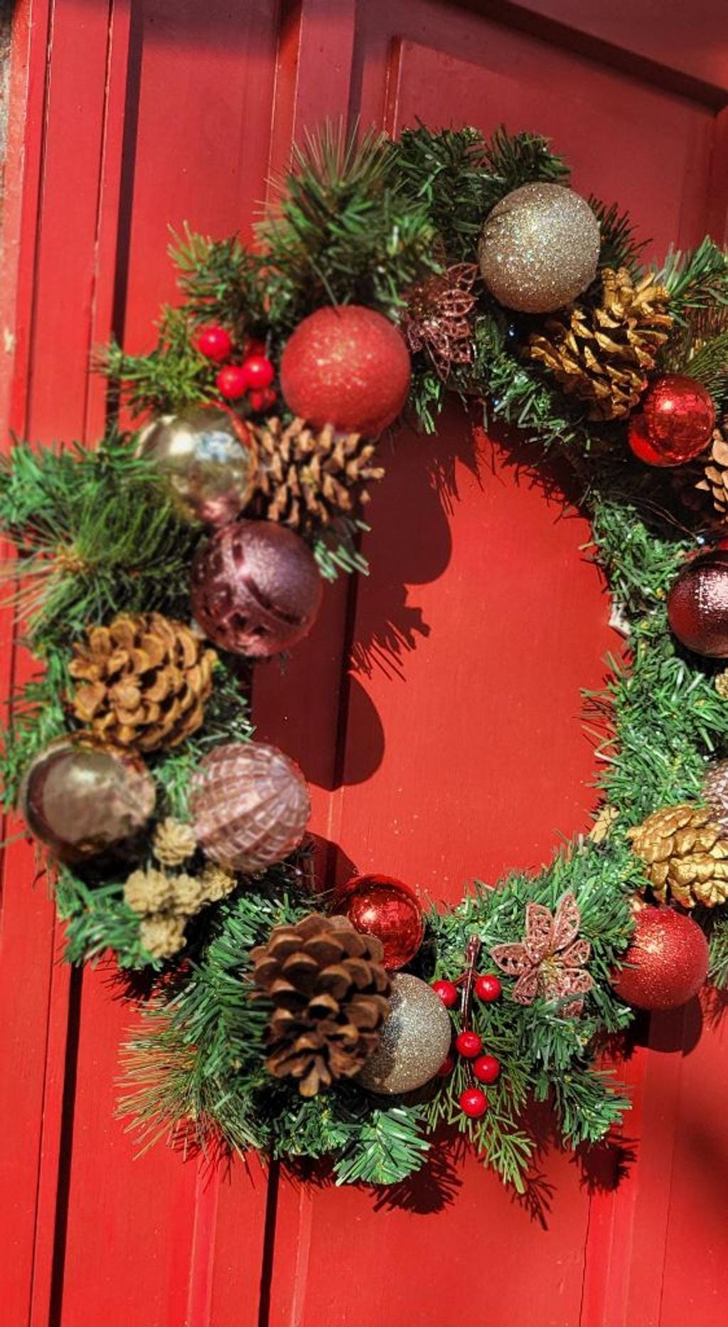 Christmas table centerpiece or door hanging wreath