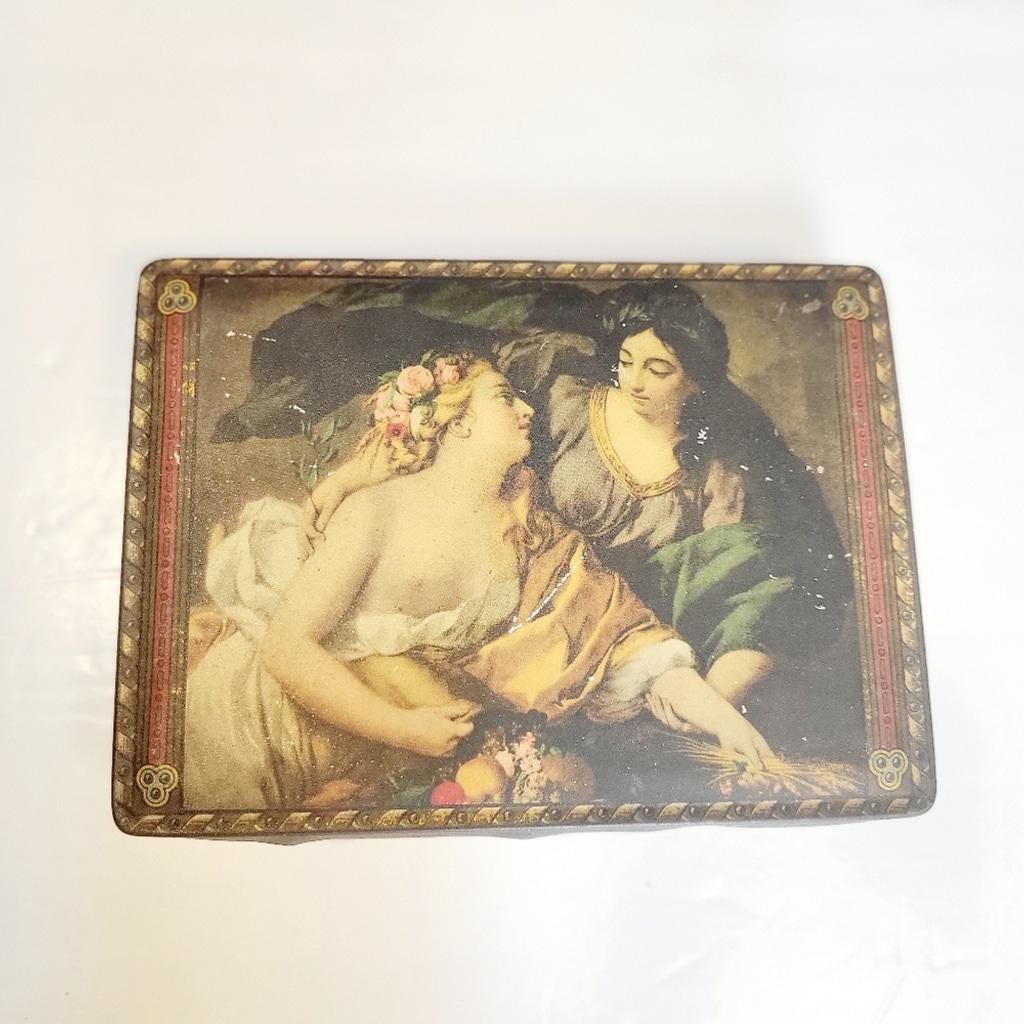 Vintage lithographed Dal Din Carlo Hinged Tin Box