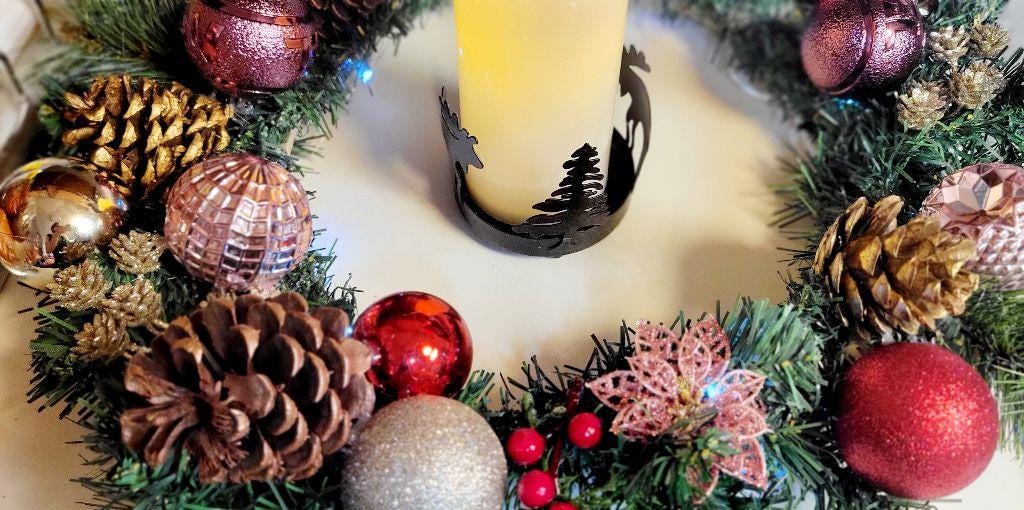 Christmas table centerpiece or door hanging wreath