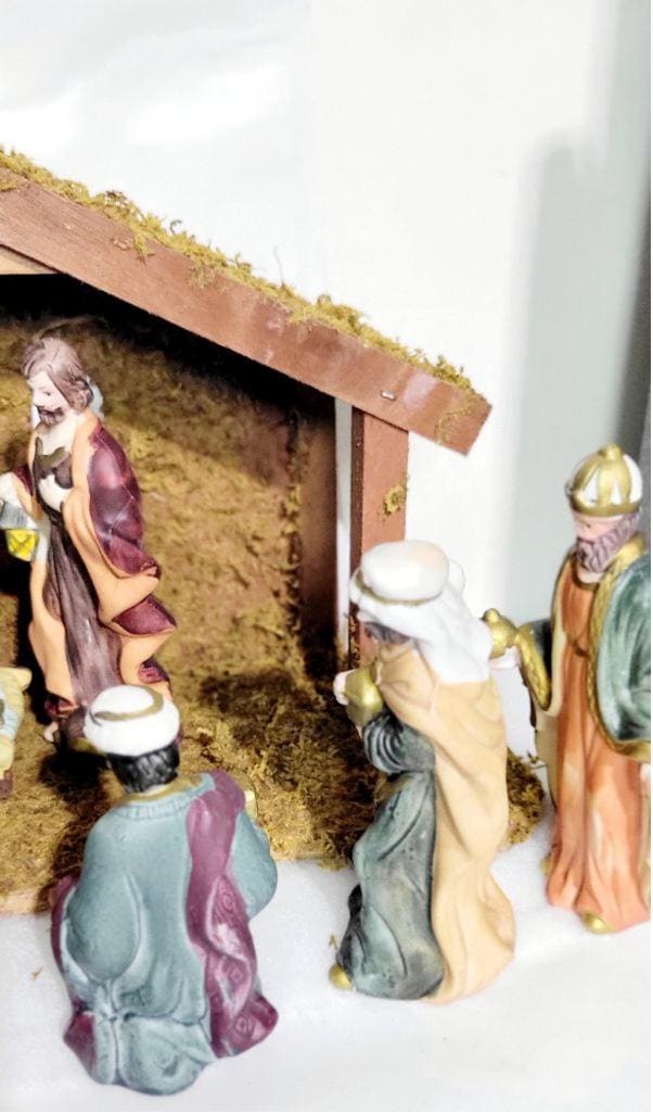Vintage Brighten the Season 14 piece Nativity set