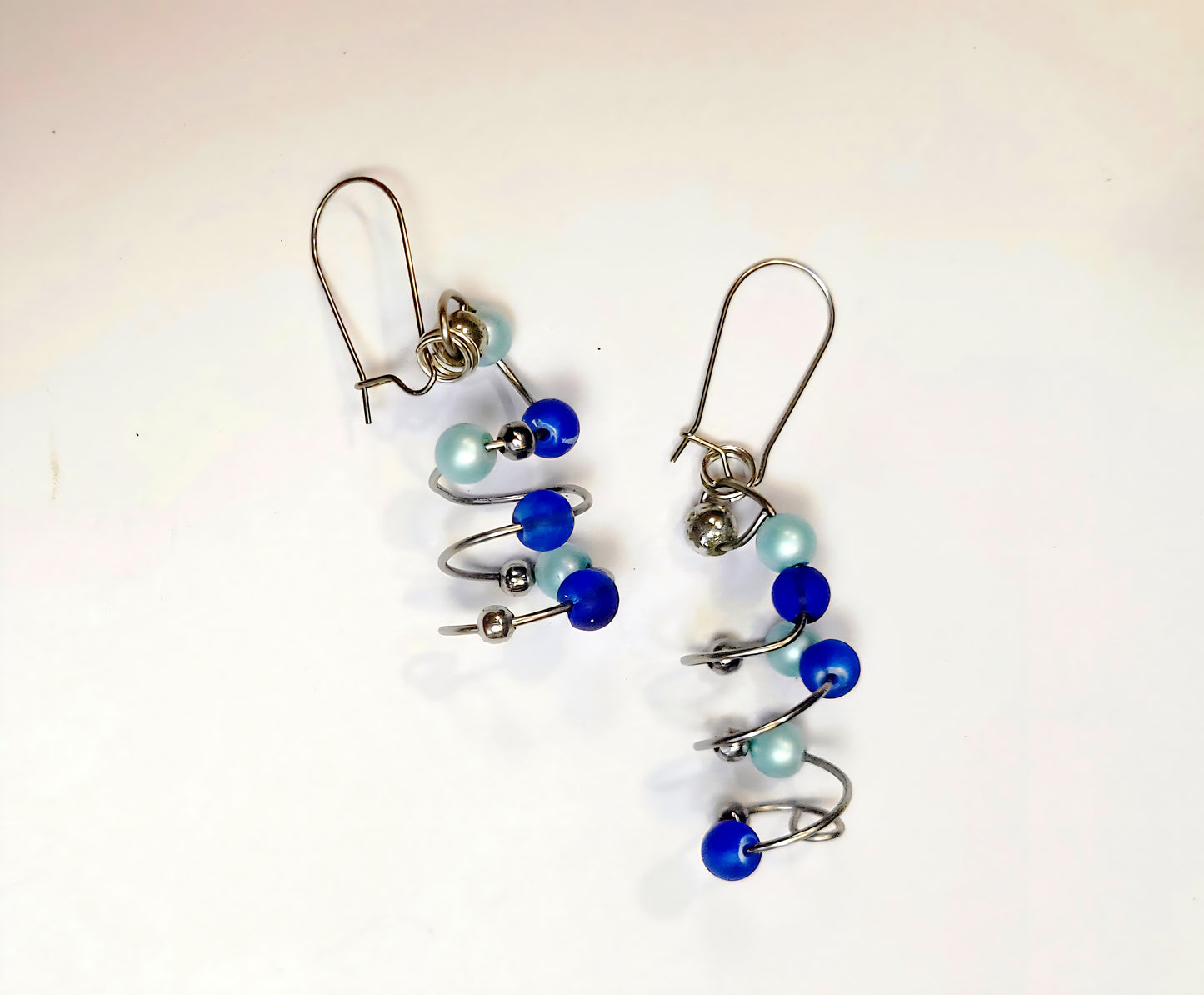 Stainless steel wire beaded Christmas tree earrings